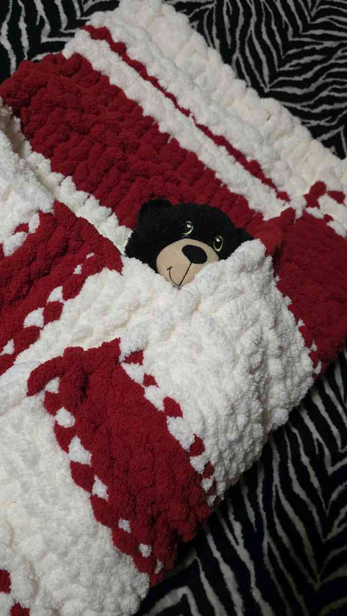 Viral chunky knit baby  blanket - Salisbury, North Carolina - FleaMarketBay