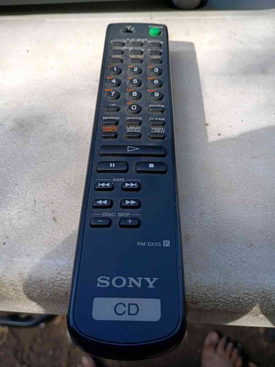 Sony CD player holds 51 CDs