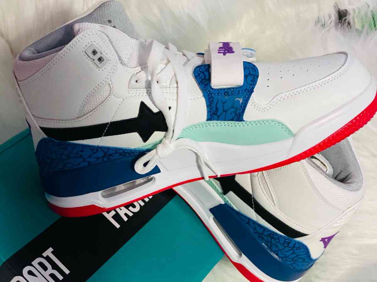 BAPE STA Sk8 Sta WhiteBlueRed  Mens Size 8 Streetwe