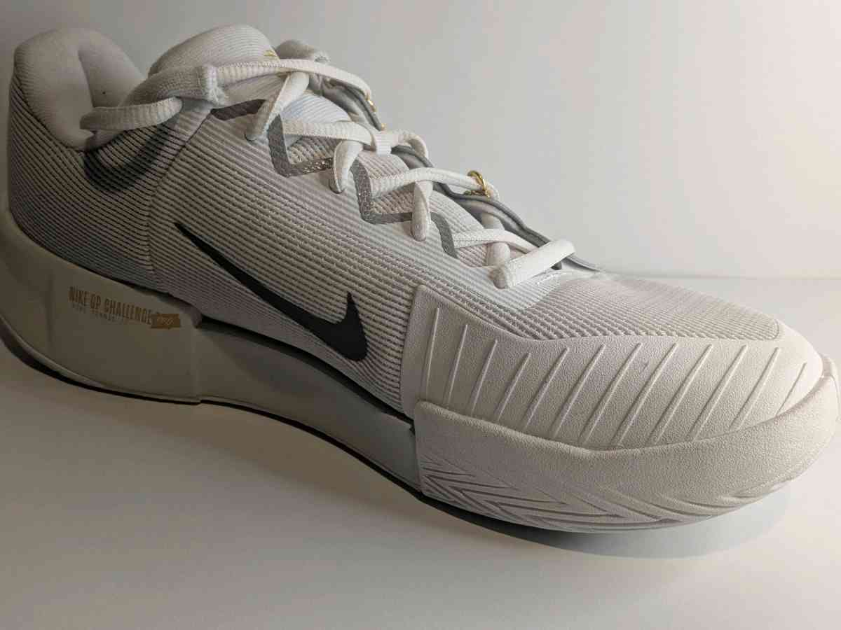 Nike GP Challenger pro