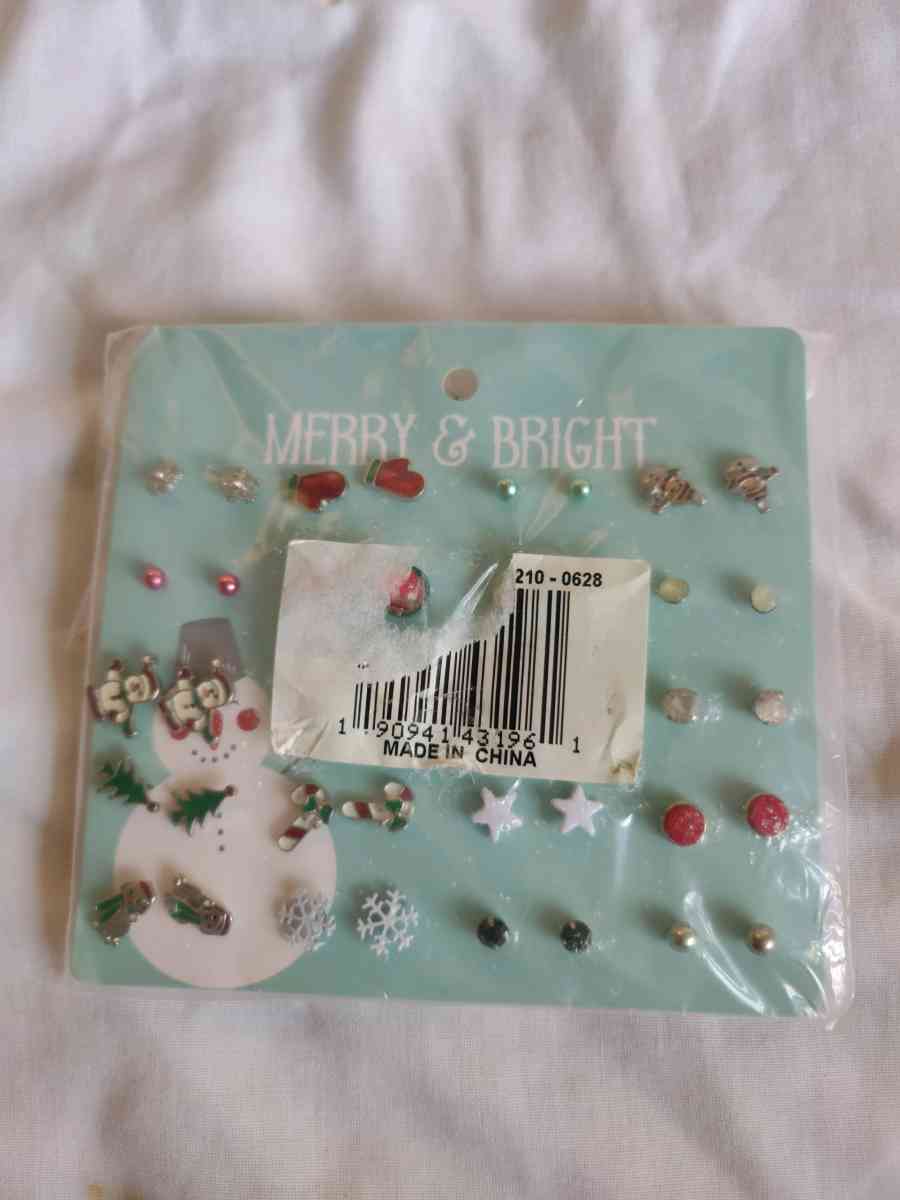 Holiday earrings for pierced ears