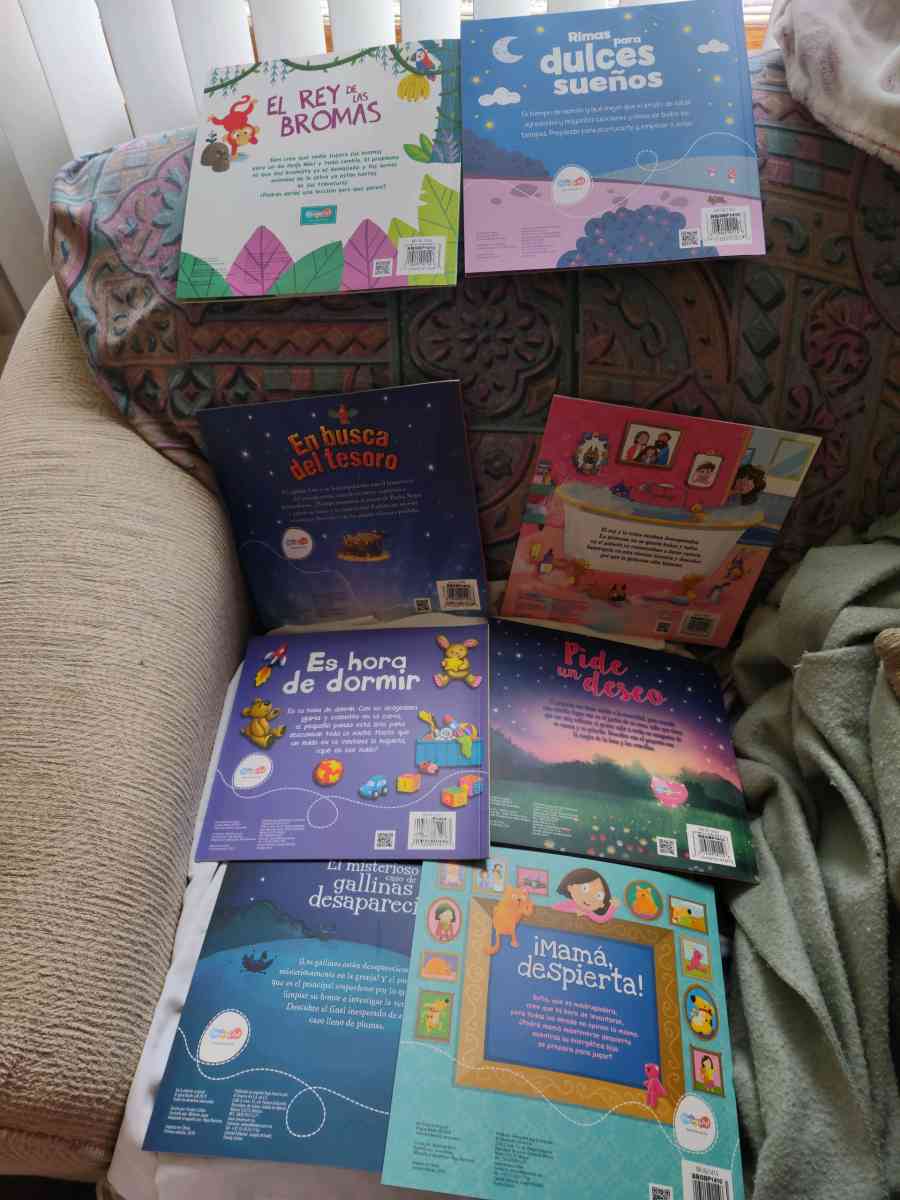 Books for kids in Spanish - Gary, Indiana - FleaMarketBay