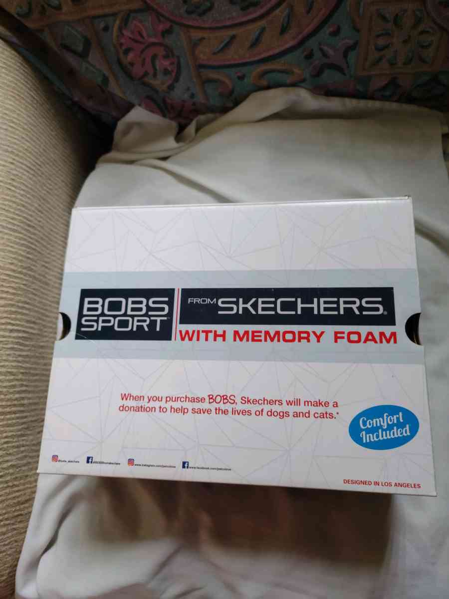 Womens Skechers - Gary, Indiana - FleaMarketBay