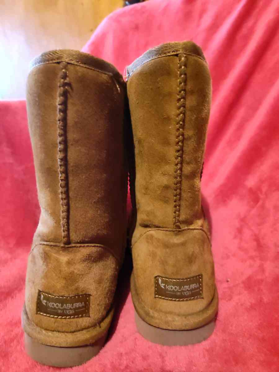Koolabura by UGG size 8 tan womens boots