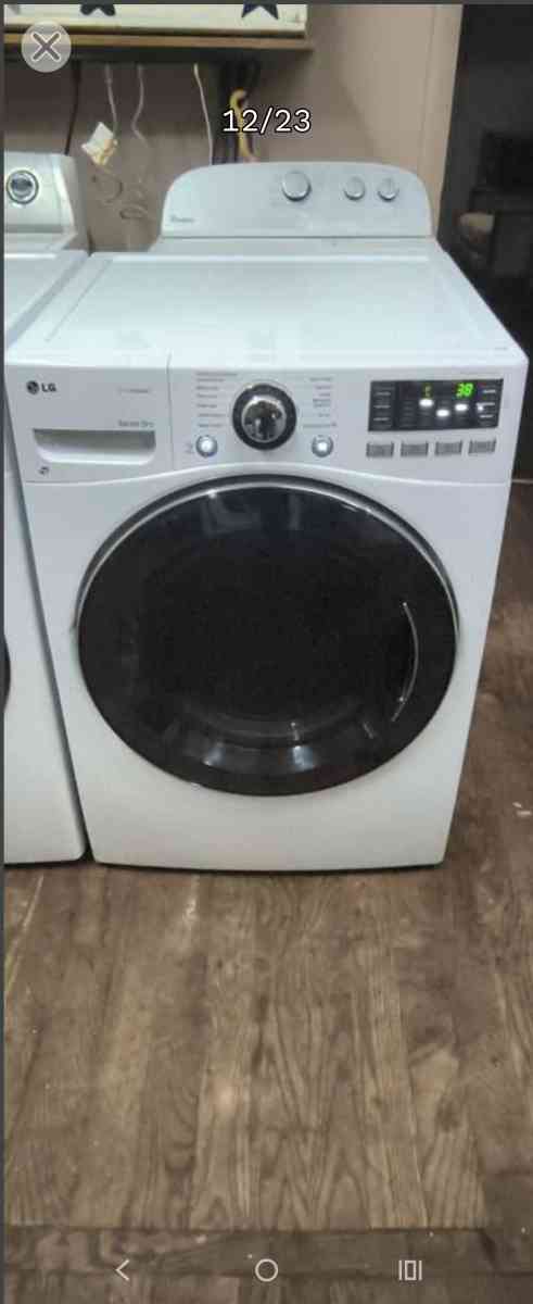 LG Elite White FrontLoad Washer  Gas Dryer Set  Stackable - New Castle, Pennsylvania - FleaMarketBay