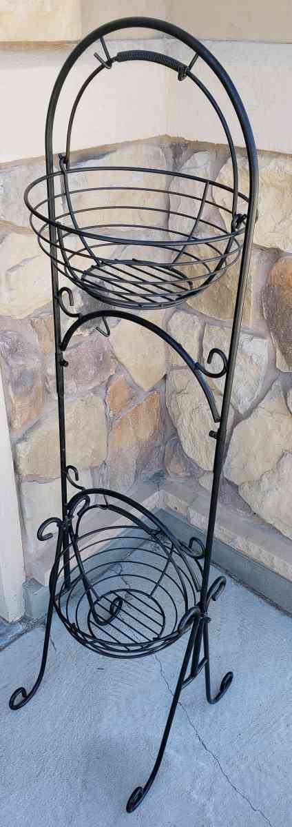 Metal Fruit Basket Stand