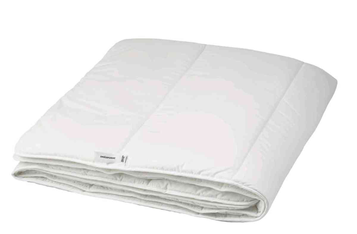IKEA SMASPORRE Twin Duvet Insert  Warm and  Cozy - Chicago, Illinois - FleaMarketBay