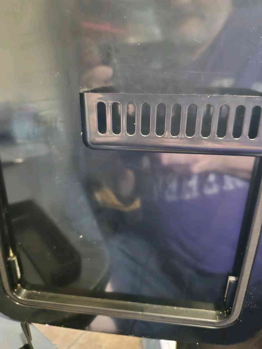 mini fridge Frigidaire
