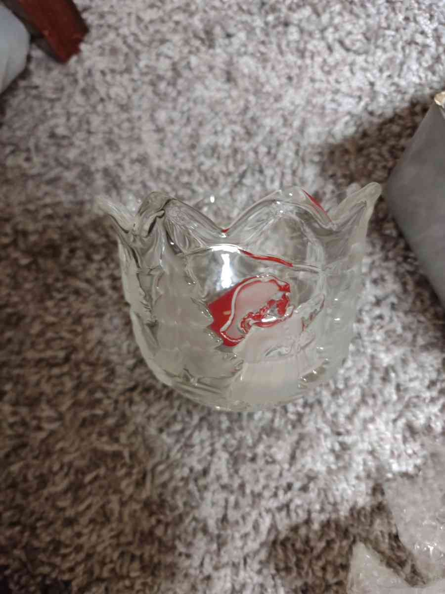 Candle holder and votive candle