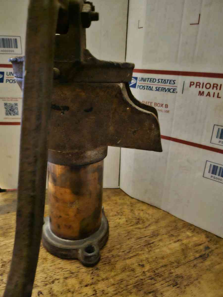 F e myers hand pump - Lapel, Indiana - FleaMarketBay