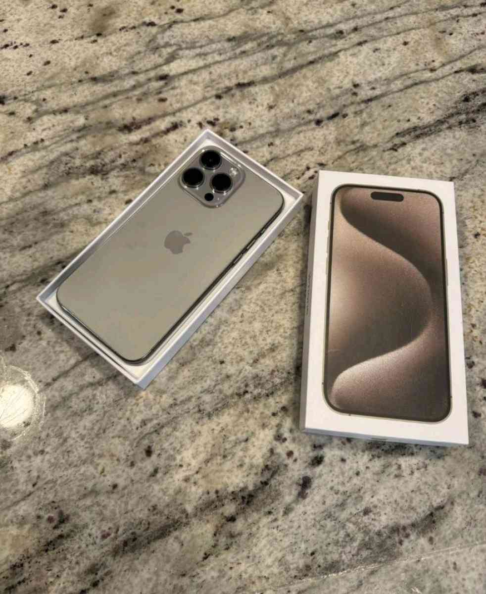 IPhone 15 pro max 256gb unlocked - Fort Lauderdale, Florida - FleaMarketBay