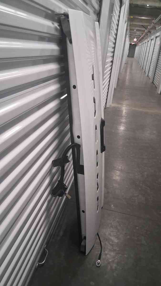 Toyota Tacoma Tailgate WHITE 2024 to 2025