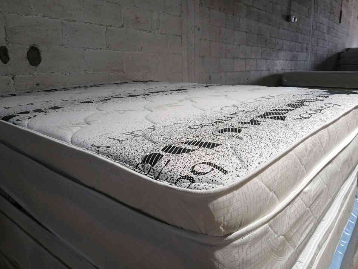 King Pillow Top Mattress Only Brand New Free Delivery Same D - Hollywood, Florida - FleaMarketBay