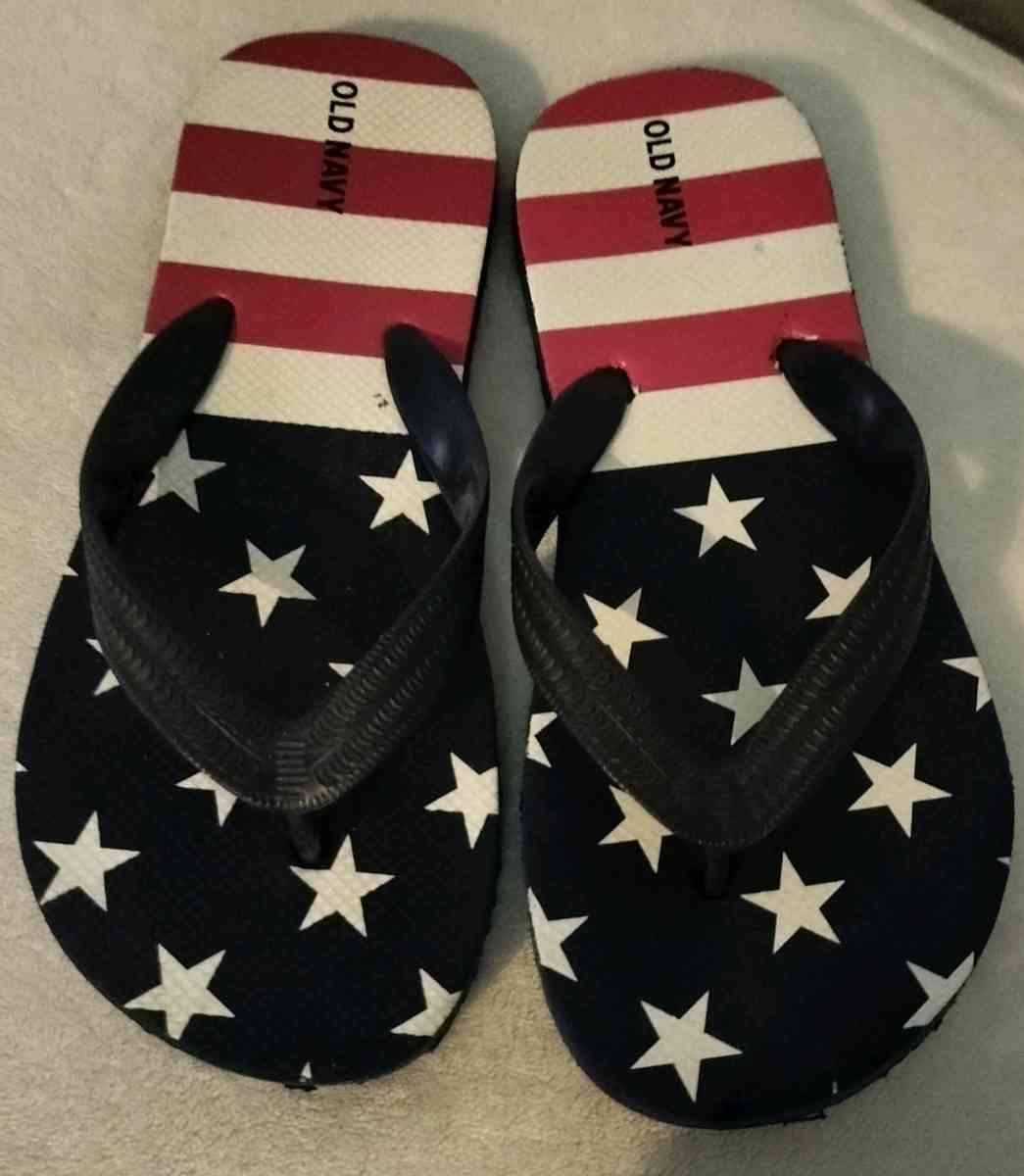 Nike Slides 6Y and Old Navy flip flops