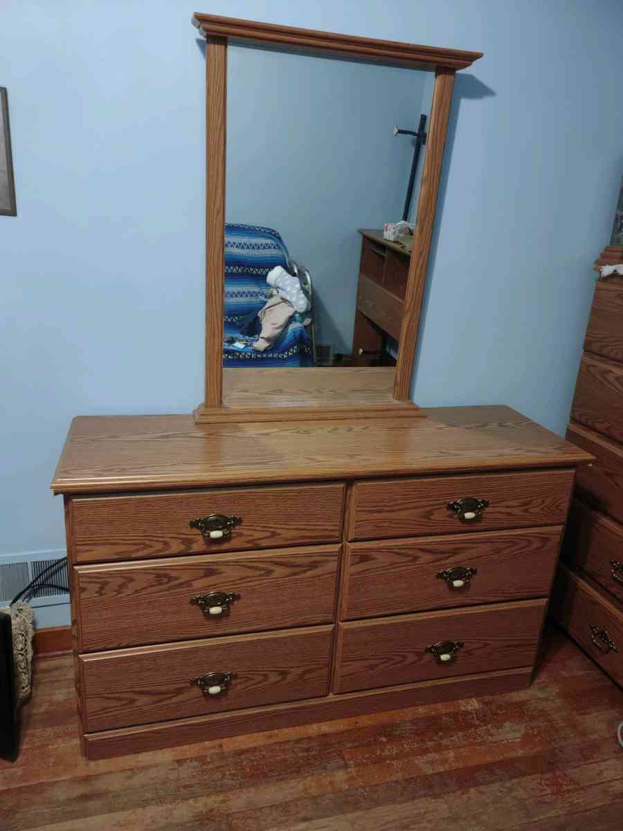 Dresser