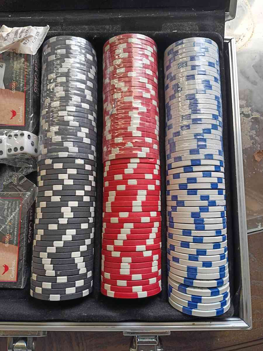 poker set - Columbus, Georgia - FleaMarketBay
