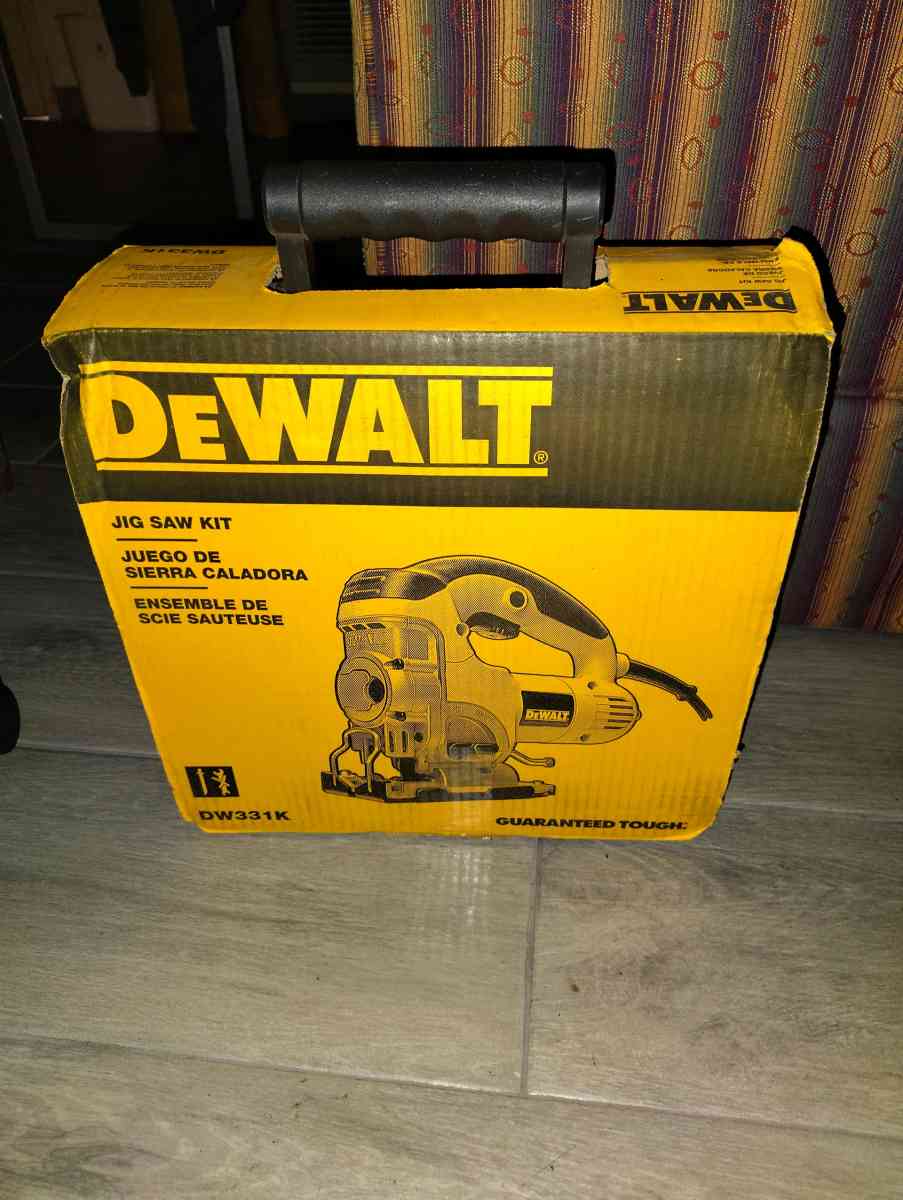 DeWalt jigsaw