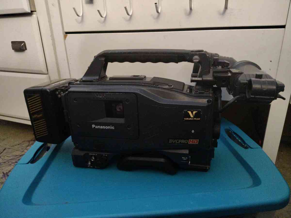 Panasonic AJHDC 27HD VariCan Video Camera