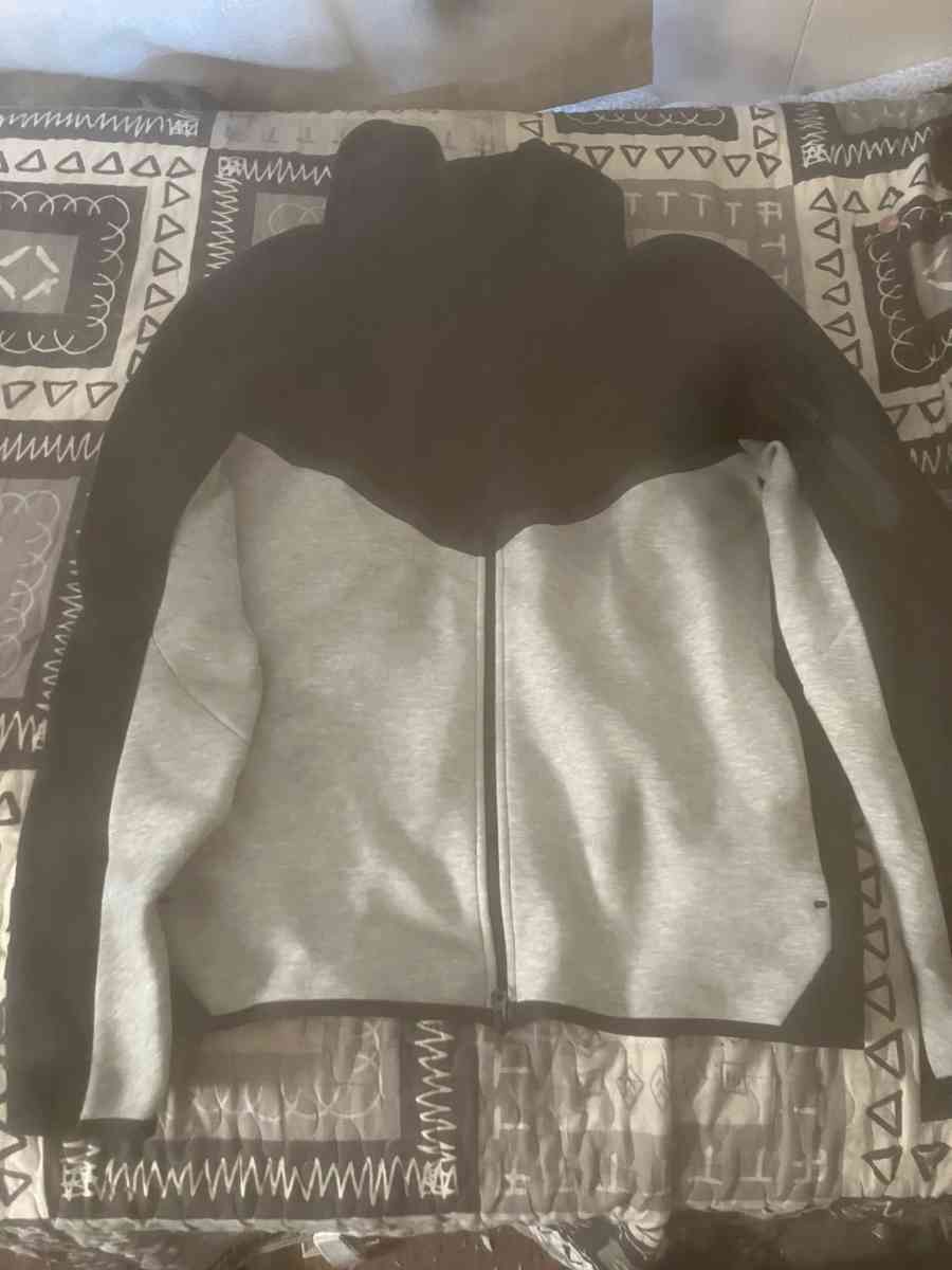Nike tech hoodie