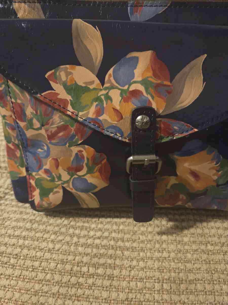 Patricia Nash shoulder bag - Anderson, South Carolina - FleaMarketBay