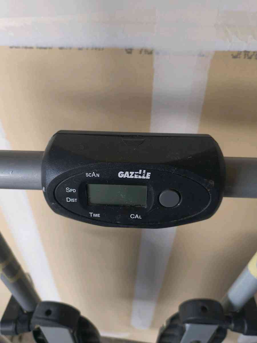 Gazelle Glider Exercise Machine  Smooth LowImpact Cardio Tra