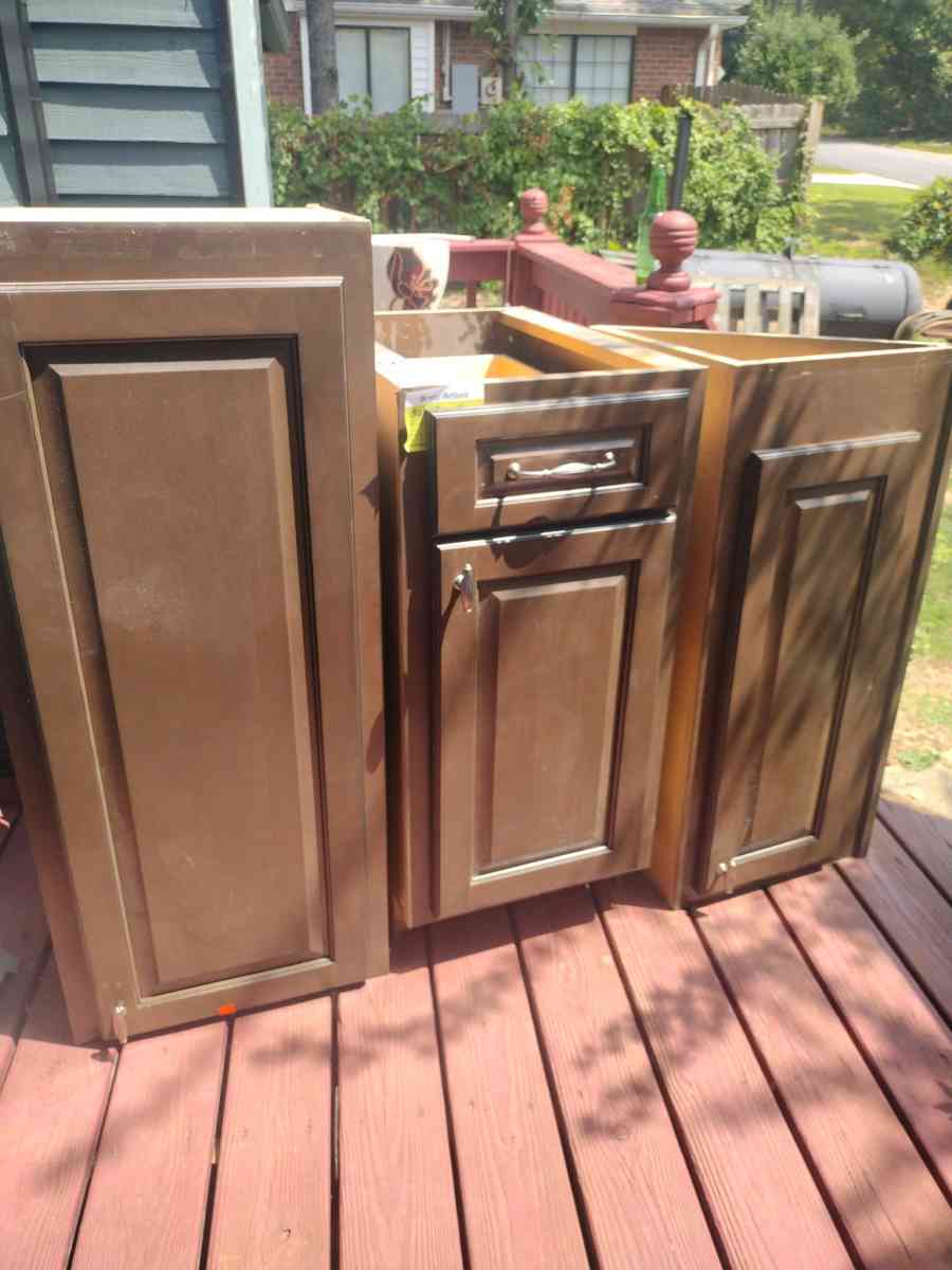 NEW Kitchen Cabinets  Espresso Finish  Multiple Sizes - Lawrenceville, Georgia - FleaMarketBay