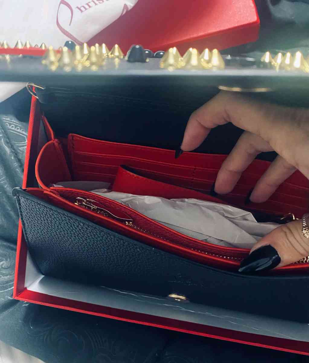 Cartera de mujer - Miami, Florida - FleaMarketBay