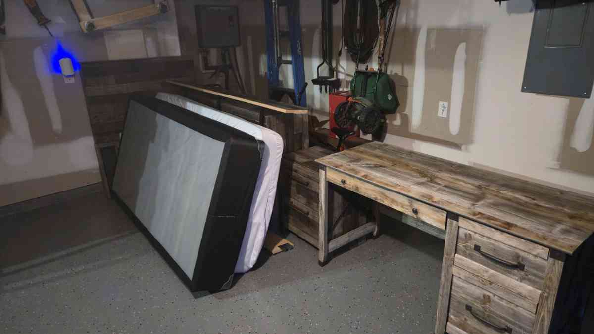 kids Twin Size Bedroom Set - Melissa, Texas - FleaMarketBay