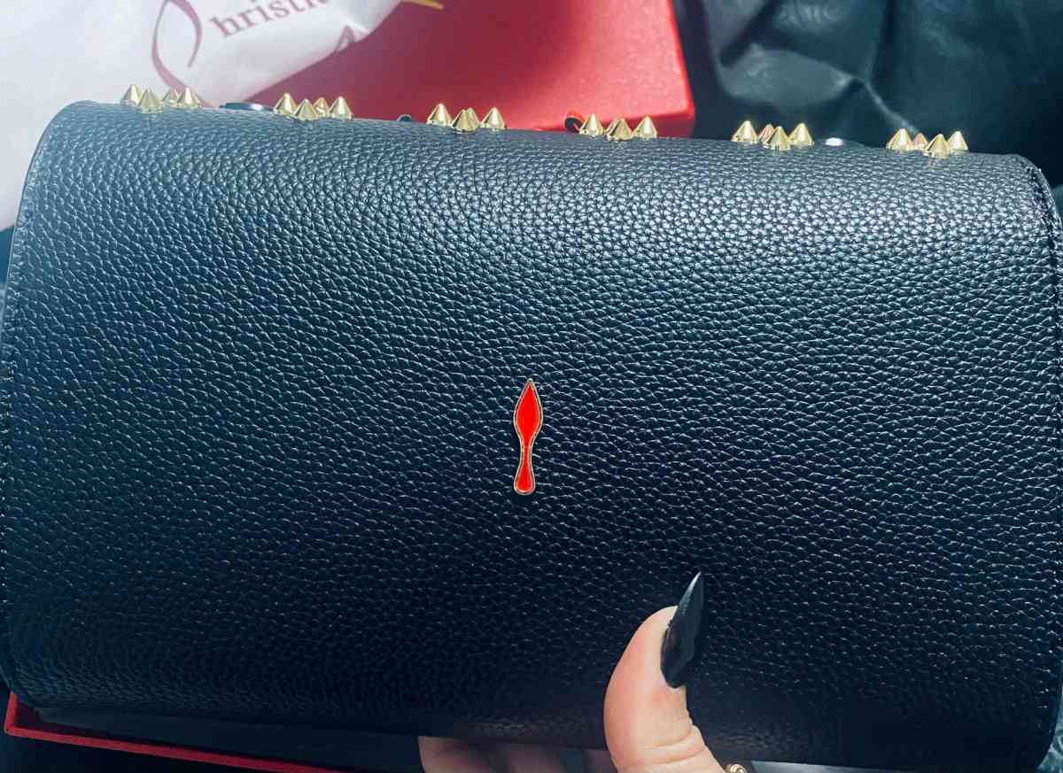 Cartera de mujer - Miami, Florida - FleaMarketBay