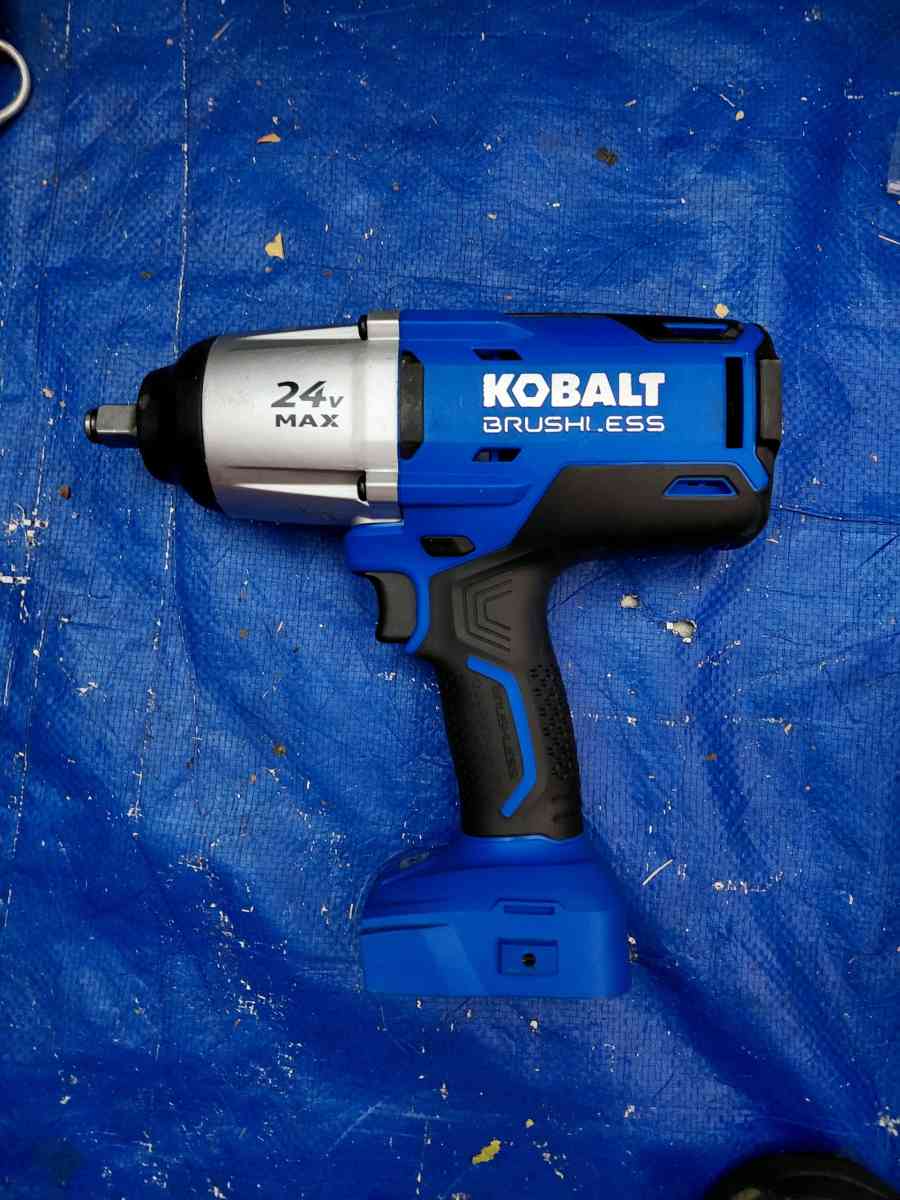 Kobalt 24v half inch drive impact  battery an charger