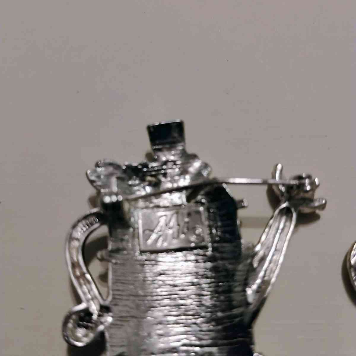 vintage 1980s signed AAI Spring and Floral pins