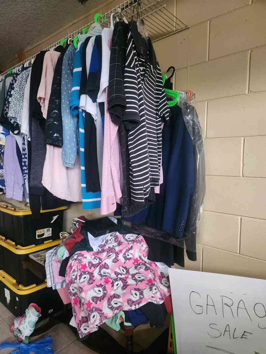 Clothes - Altamonte Springs, Florida - FleaMarketBay