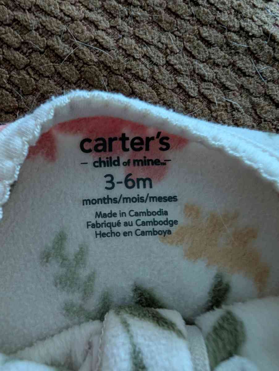 Warm sleepsuit with feet