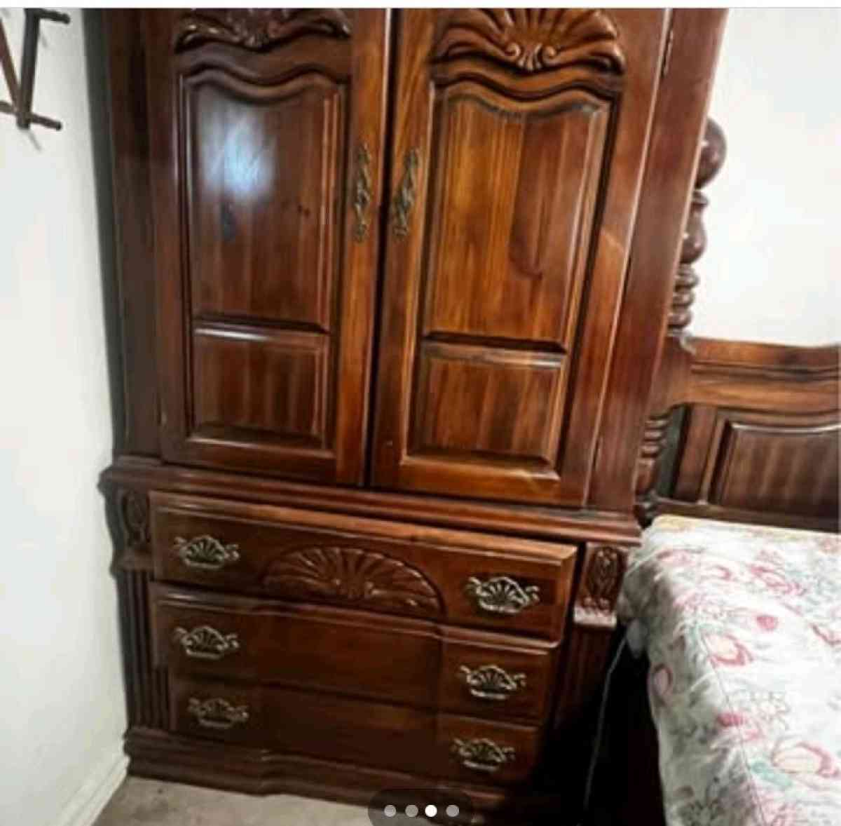 5 piece Paul Bunyun Bedroom set