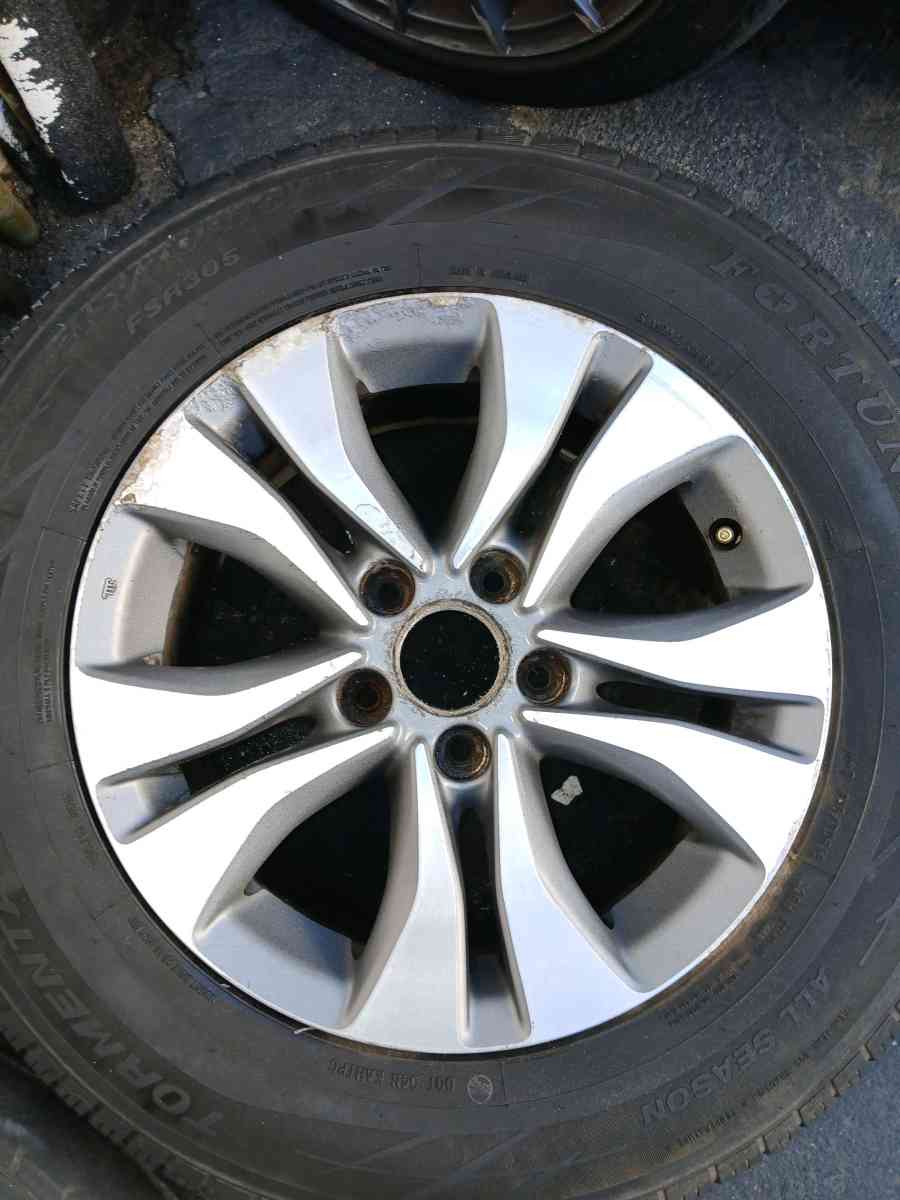 10 spoke Honda Accord  Rim - Reseda, California - FleaMarketBay