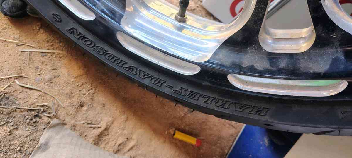 2011 Harley Davidson road glide reel kit