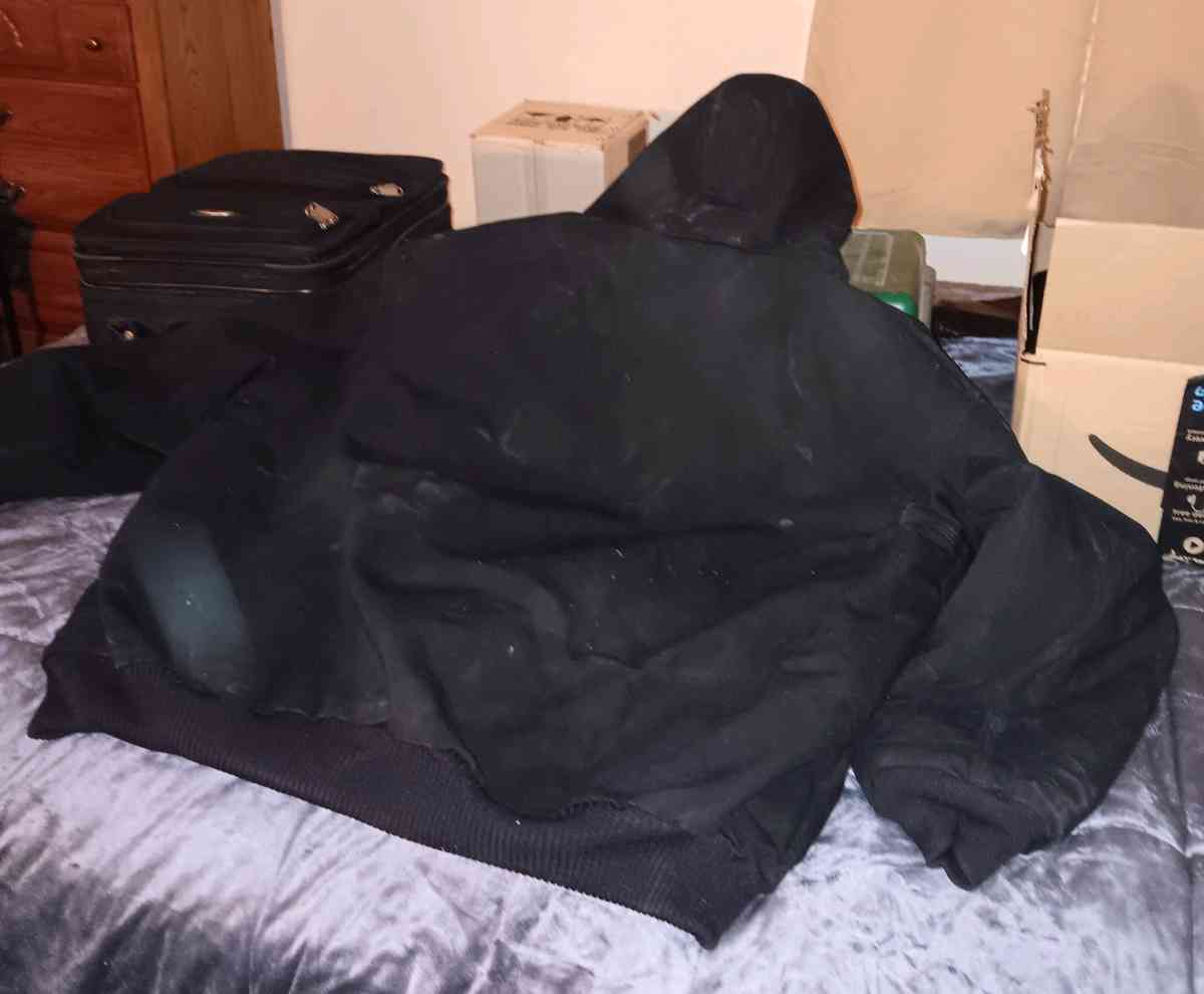 4XL Carhartt insulated coat - Cleveland, Ohio - FleaMarketBay