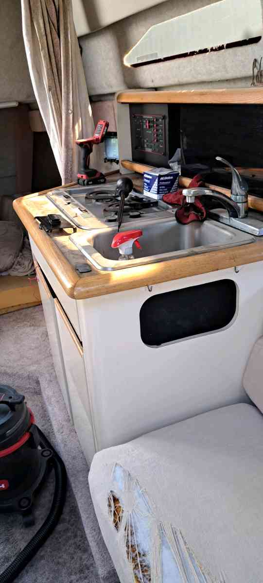 26 foot 1990 bayliner