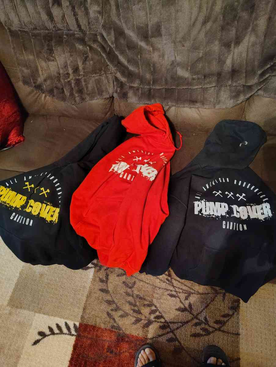 Nike athletic shoes 3 pump cover sweaters - Mckinney, Texas - FleaMarketBay