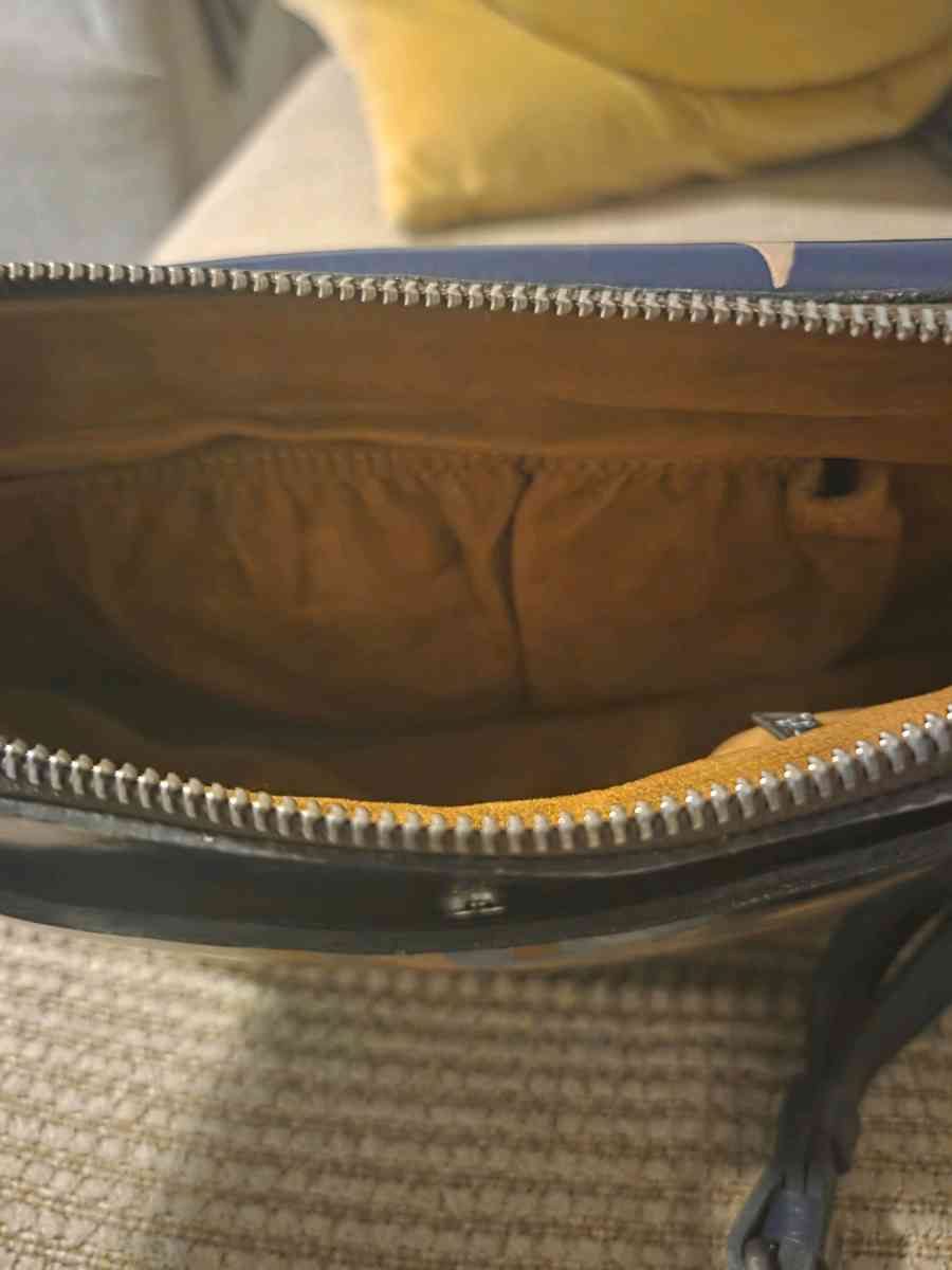 Patricia Nash shoulder bag - Anderson, South Carolina - FleaMarketBay