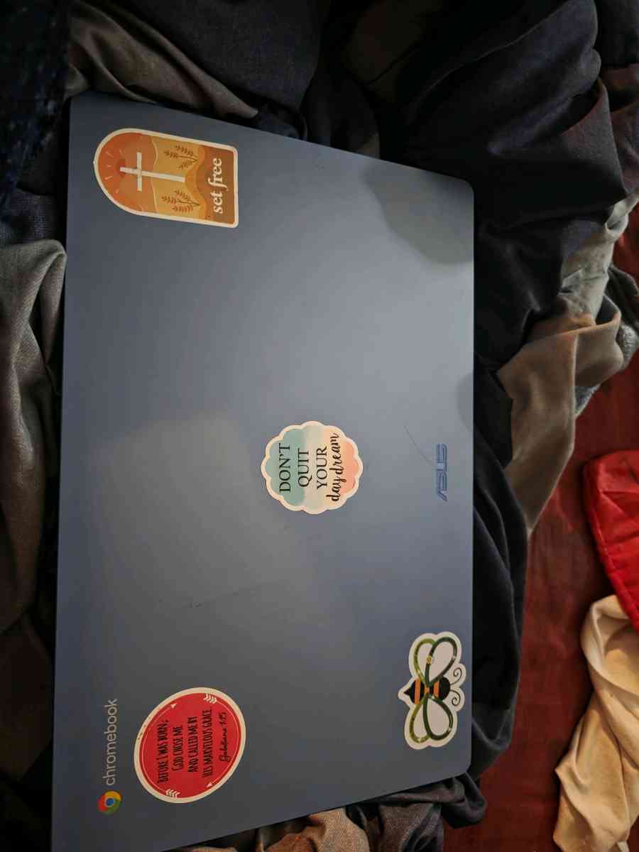 Chromebook blue 2gb
