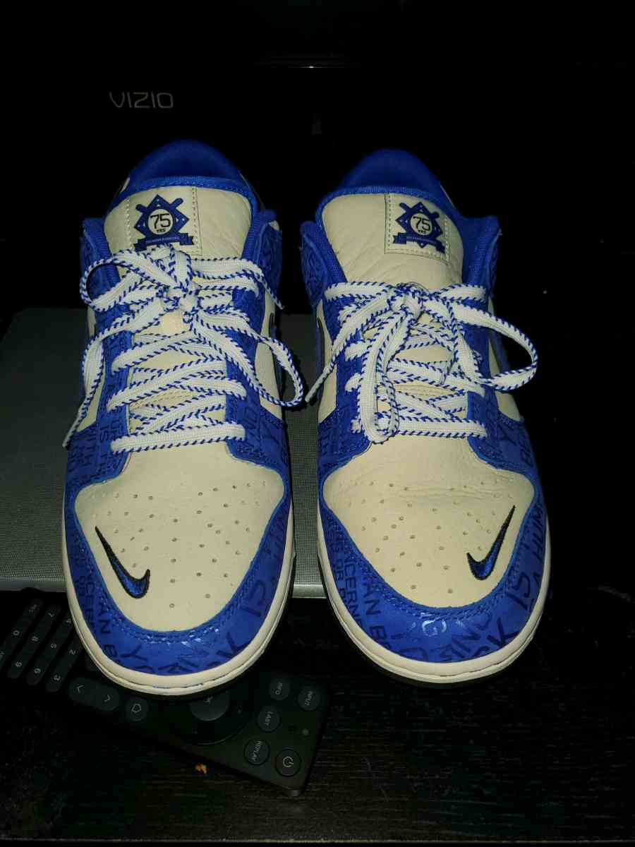 Jackie Robinson 75th anniversary Limited Edition Nike Dunks