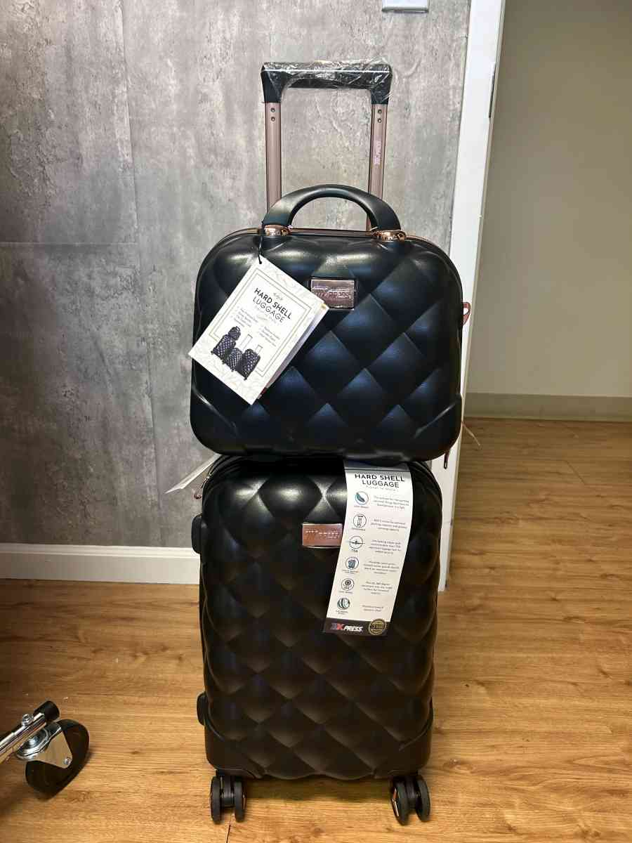 luggage set