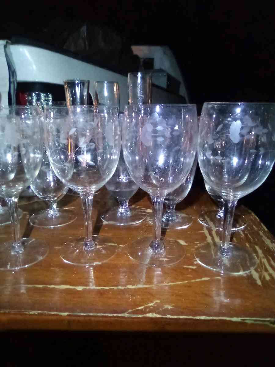 Set of 6 crystal glasses