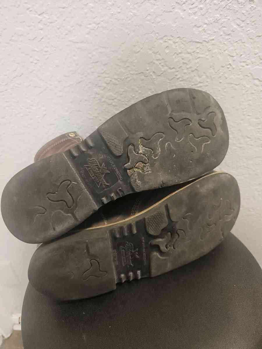 Thorogood Mens 8 Steel Toe Boots