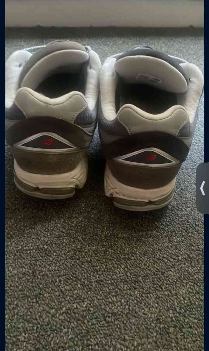 new balance 2002r size 95