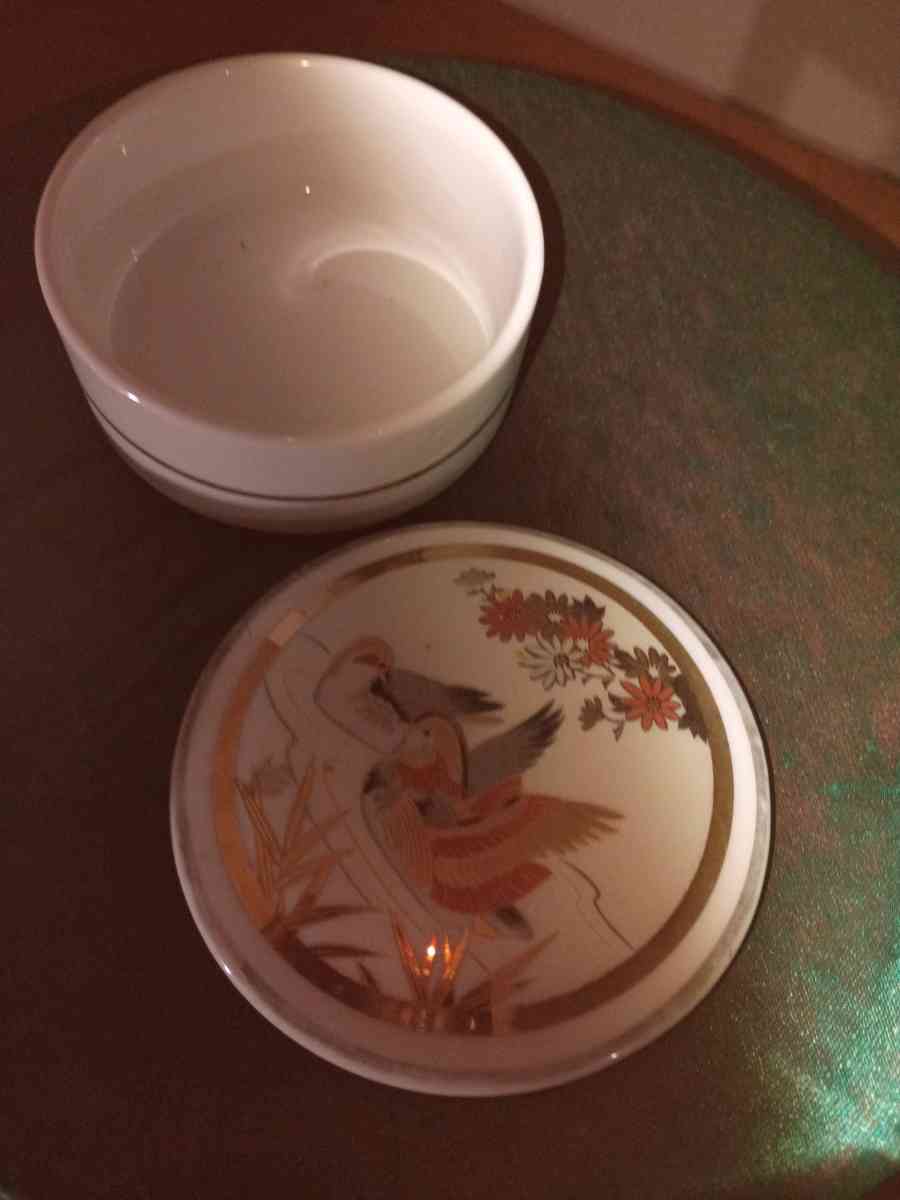 vintage Japanese trinket box