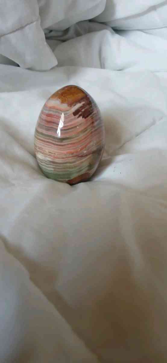 banded onyx egg