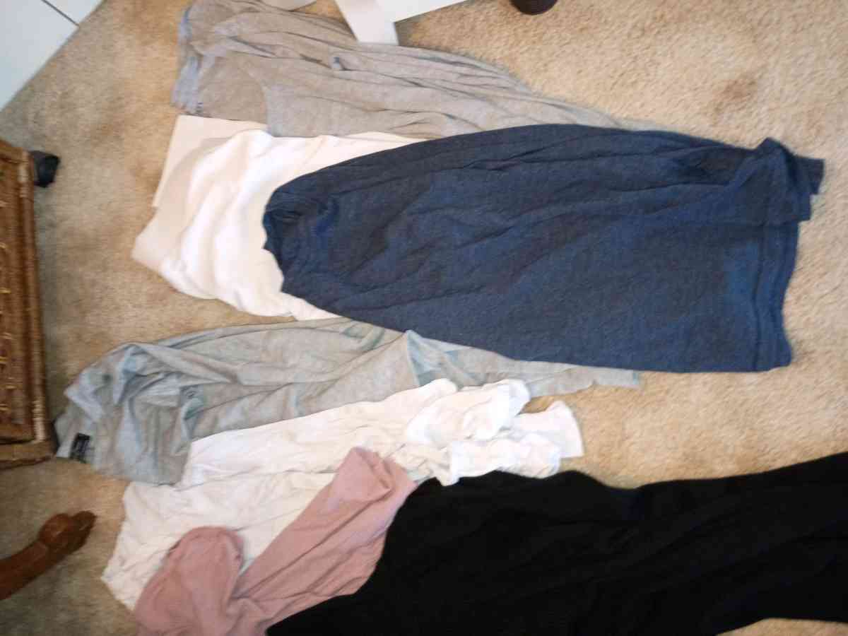 Tons OF Womans Cloths Sizes Very