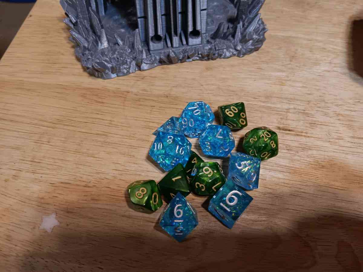 cool dice set - Marietta, Georgia - FleaMarketBay
